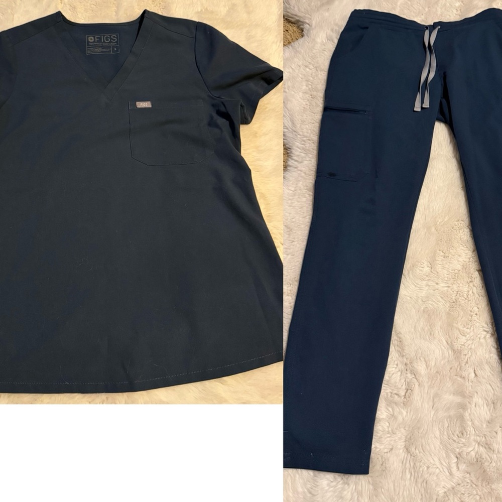 SOLD! Figs set. Dark Harbour S Catarina top & XS Yola Pant.
